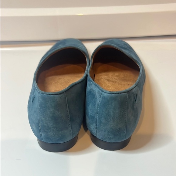 Vionic Blue Suede Willa Slip-On Flats size 7 - Picture 10 of 14